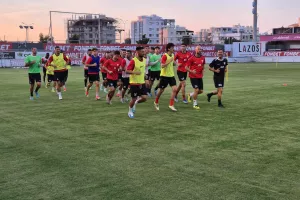 Η επίσημη πρώτη της Νέας Σαλαμίνας (Φώτος/βίντεο)