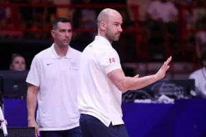 Σπανούλης: «Ο Γιάννης είναι ένας από όλους, δεν είναι ούτε το… παίζει διαφορετικός»