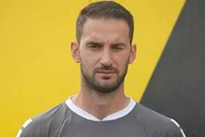 Επιστρέφει στην ΑΕΚ ο Στεργιόπουλος