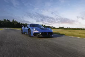 GT2 Stradale: Παγκόσμια πρεμιέρα του νέου σούπερ σπορ μοντέλου της Maserati