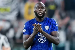 "Ομάδα της Premier League τα έχει βρει σε όλα με τον Λουκάκου"