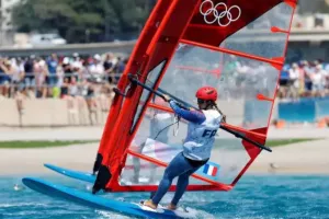 Αναβολή αγώνων μεταλλίων στα Windsurfing