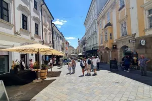 Οι ομορφιές...στην Μπρατισλάβα (Φώτος)