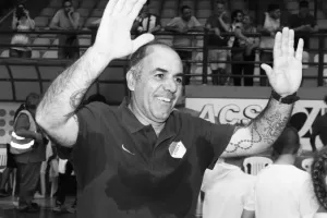 "Για πάντα στις καρδιές μας"