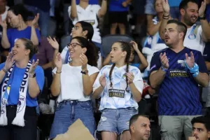 (ΦΩΤΟΣ) Ο κόσμος της Πάφος FC