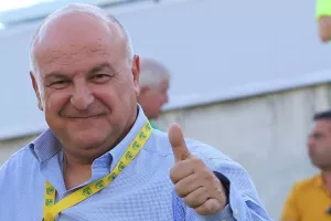 ΕΤΣΙ έγινε.../Καραπατάκης