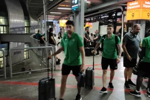 Επιστροφή στην Κύπρο και περιμένει το επόμενο (Φώτος/UPD)