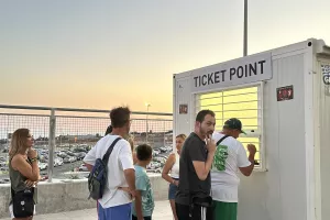 (ΦΩΤΟΣ) Ο κόσμος στο Άρης-Ολυμπιακός Πειραιώς