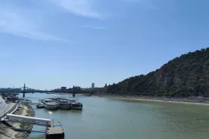 ΚΛΙΚΣ... από Βουδαπέστη