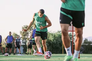 (ΦΩΤΟΣ) Φουλ οι μηχανές ενόψει Φέχερβαρ