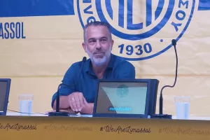 "Να έρθουν κοντά όλοι οι πρώην προέδροι- Ο Σοφοκλέους θέλει να βοηθήσει- Μίνιμουμ στόχος η 6άδα"