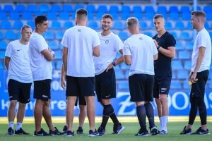  Paks/AEK
