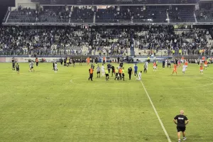Δεν βοηθάει...