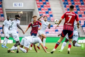 Ομόνοια 35-24 