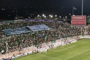 Λίγο πριν την σέντρα/ Εντυπωσιακή ατμόσφαιρα οι Ομονοιάτες! (Βίντεο Kerkida)