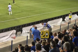 Τραυματίας ο Χάμπος... χειραψία με Ανορθωσιάτη!