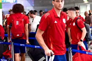 "Πέταξε" για Βραζιλία η Κ19 του Ολυμπιακού (φώτος)