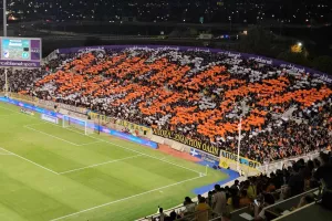 (ΒΙΝΤΕΟ Kerkida) Είσοδος ΑΠΟΕΛ-RFS στο... καυτό ΓΣΠ με κορεό