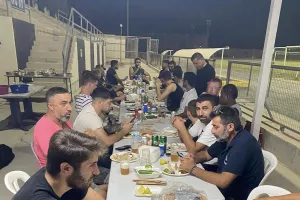 Δείπνο γνωριμίας στο Φρέναρος