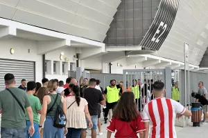 (ΦΩΤΟΣ) Ο κόσμος στο Άρης-Ολυμπιακός Πειραιώς