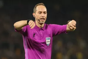 "Είναι σα να βλέπεις τη γυναίκα σου με άλλον άνδρα!"