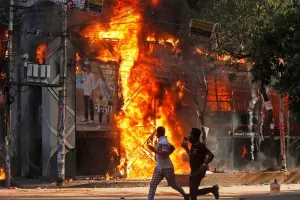 Μπανγκλαντές: Τουλάχιστον 300 νεκροί στις αντικυβερνητικές διαδηλώσεις