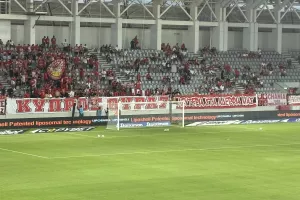 (ΦΩΤΟΣ) Ο κόσμος στο Άρης-Ολυμπιακός Πειραιώς