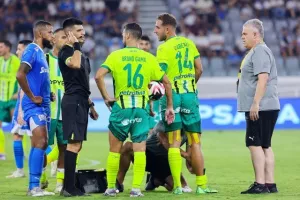 Απόλλων - ΑΕΚ: Χαμένο πέναλτι, αποβολή και... "διπλό" με ανατροπή (Φώτος)