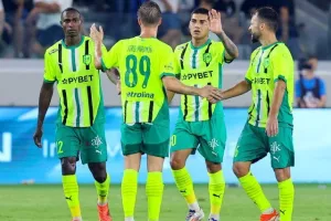 Απόλλων - ΑΕΚ: Χαμένο πέναλτι, αποβολή και... "διπλό" με ανατροπή (Φώτος)