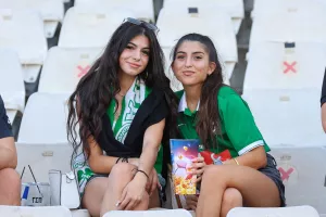 Στις θέσεις τους οι Ομονοιάτες (φώτος)