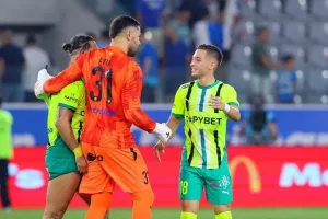 Απόλλων - ΑΕΚ: Χαμένο πέναλτι, αποβολή και... "διπλό" με ανατροπή (Φώτος)