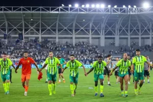 Απόλλων - ΑΕΚ: Χαμένο πέναλτι, αποβολή και... "διπλό" με ανατροπή (Φώτος)