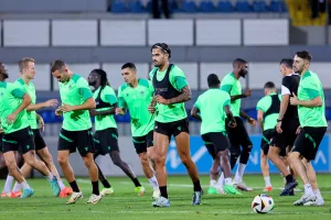 (Βίντεο/Φώτος Κerkida) Η προπόνηση της Ομόνοιας στο "Dalga Arena"