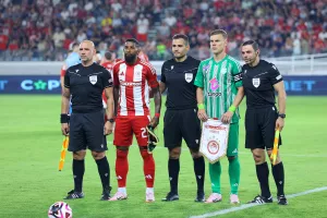 (ΒΙΝΤΕΟ Kerkida/ΦΩΤΟΣ) Είσοδος ομάδων ΚΑΙ με τον ύμνο του Ολυμπιακού!