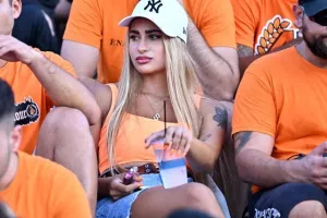 Οι φίλοι του ΑΠΟΕΛ στο ΓΣΠ (Φώτος)