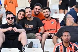 Οι φίλοι του ΑΠΟΕΛ στο ΓΣΠ (Φώτος)