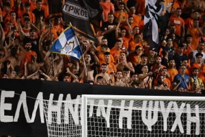ΑΠΟΕΛ-Σλόβαν: Χάθηκε το Ch.L, φουλ για Europa League! (Φώτος)