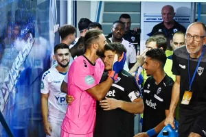 Το φιλί του Λόρια στον Κωστάκη!
