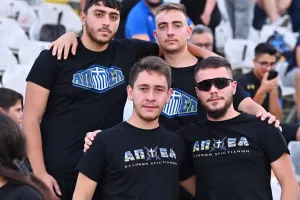 (ΑΠΟΕΛίστες) Με μαύρα εις μνήμην Πλατή