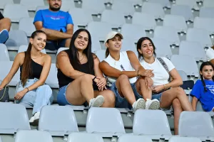 (Φώτος) Ο κόσμος στη Λεμεσό