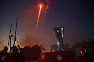 Χαμός στην Κω με τις ευρωκούπες του Ολυμπιακού