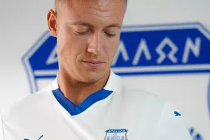 Πόζες/Ντρόζντεκ