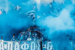 "Μπλε"/Πάφος
