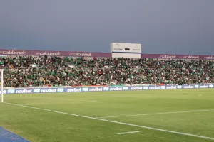 Sold out η Ανατολική 
