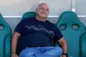 Να τα... φτιάξει!