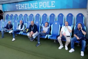 ΑΠΟΕΛ/ Η προπόνηση στο Národný futbalový štadión (Φώτος/Βίντεο)