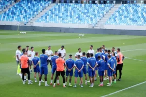 ΑΠΟΕΛ/ Η προπόνηση στο Národný futbalový štadión (Φώτος/Βίντεο)