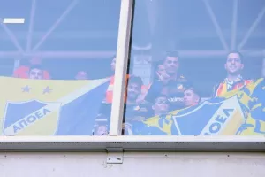 ΦΩΤΟΣ/ Οι ΑΠΟΕΛίστες στο "Národný futbalový štadión"