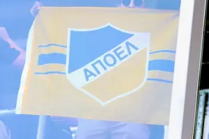 ΦΩΤΟΣ/ Οι ΑΠΟΕΛίστες στο "Národný futbalový štadión"