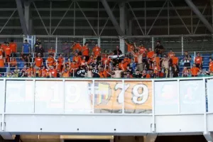 ΦΩΤΟΣ/ Οι ΑΠΟΕΛίστες στο "Národný futbalový štadión"